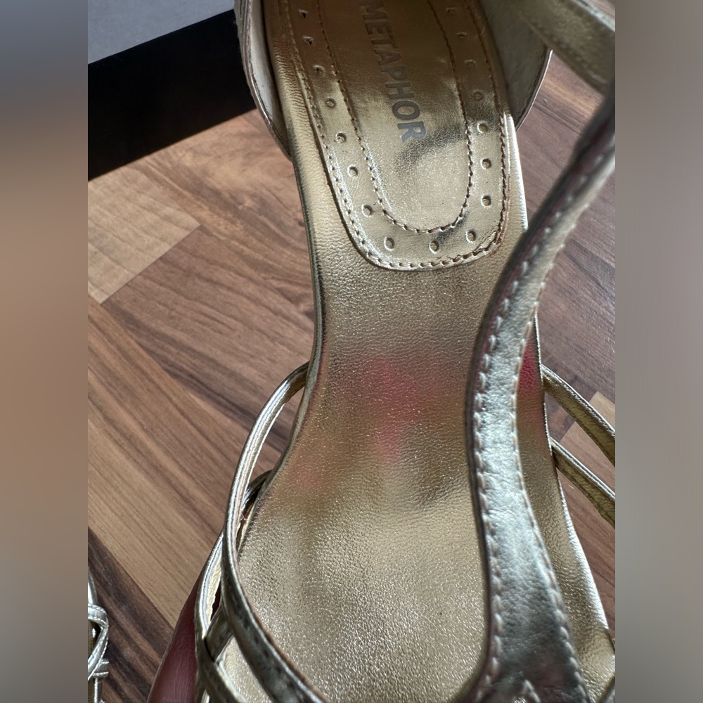 NWT Metaphor Gold Strappy Heels Sandals, Size 7 Formal Dress Wedding Dance Prom - Picture 7 of 10